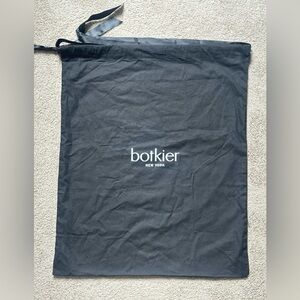 Botkier Black Dust Cover